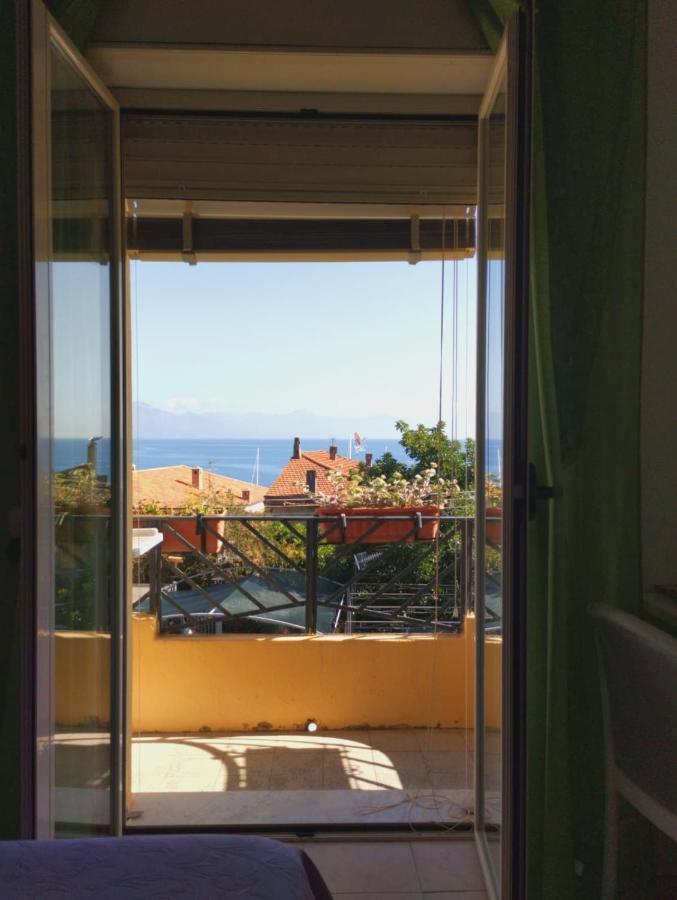 By The Sea In Scario Exterior photo