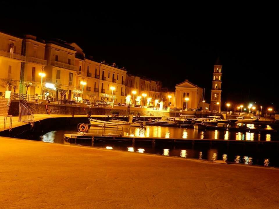 By The Sea In Scario Exterior photo